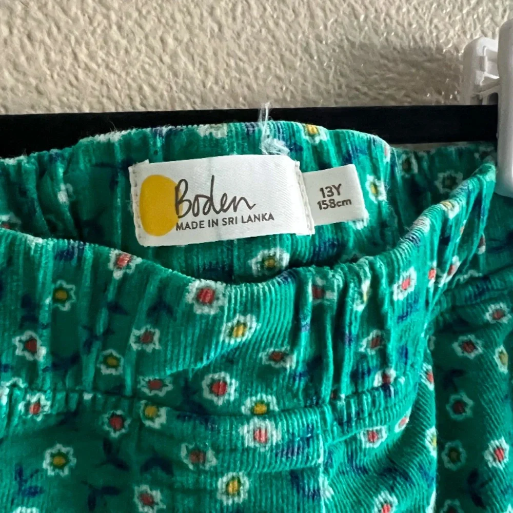 Boden Green Floral Corduroy Trousers size 13 yrs‎